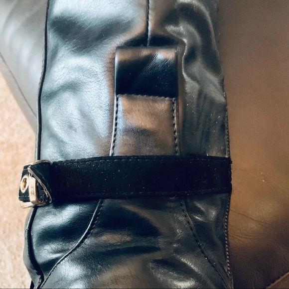 Black High Buttery Soft Leather Boots Side Zippers - Picture 6 of 8